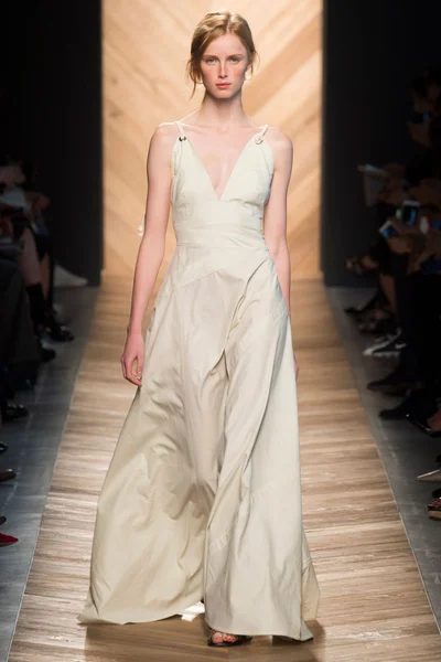 Look 53